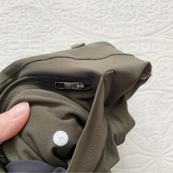 Lululemon Men's ABC Pant Classic, Dark Olive (34" Inseam) - Picture 8 of 9